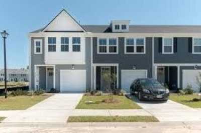 Home For Rent in Goose Creek, South Carolina