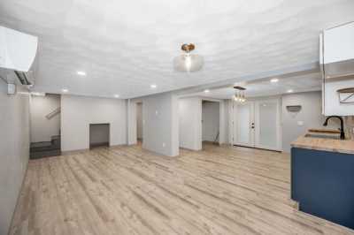 Home For Sale in Burlington, Massachusetts