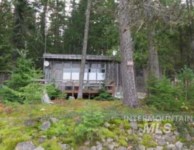 Home For Sale in Coolin, Idaho