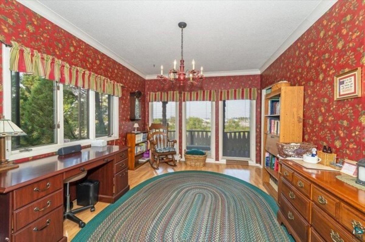 Picture of Home For Sale in Superior, Wisconsin, United States