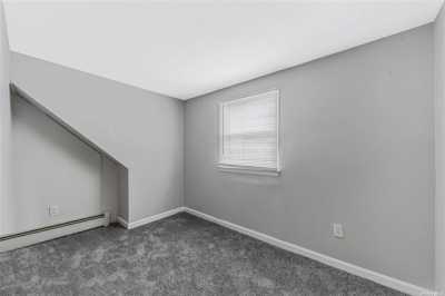 Home For Sale in Huntington Station, New York