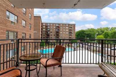 Home For Sale in Mount Kisco, New York