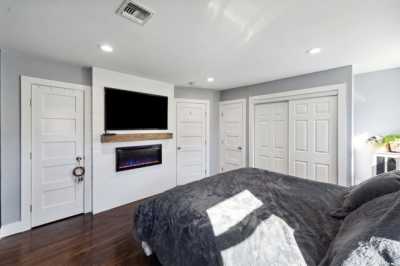 Home For Sale in Hampton Bays, New York