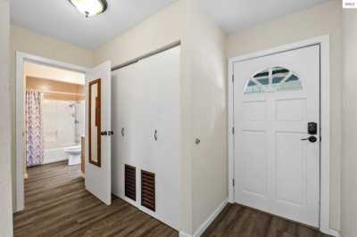 Home For Sale in Cocolalla, Idaho