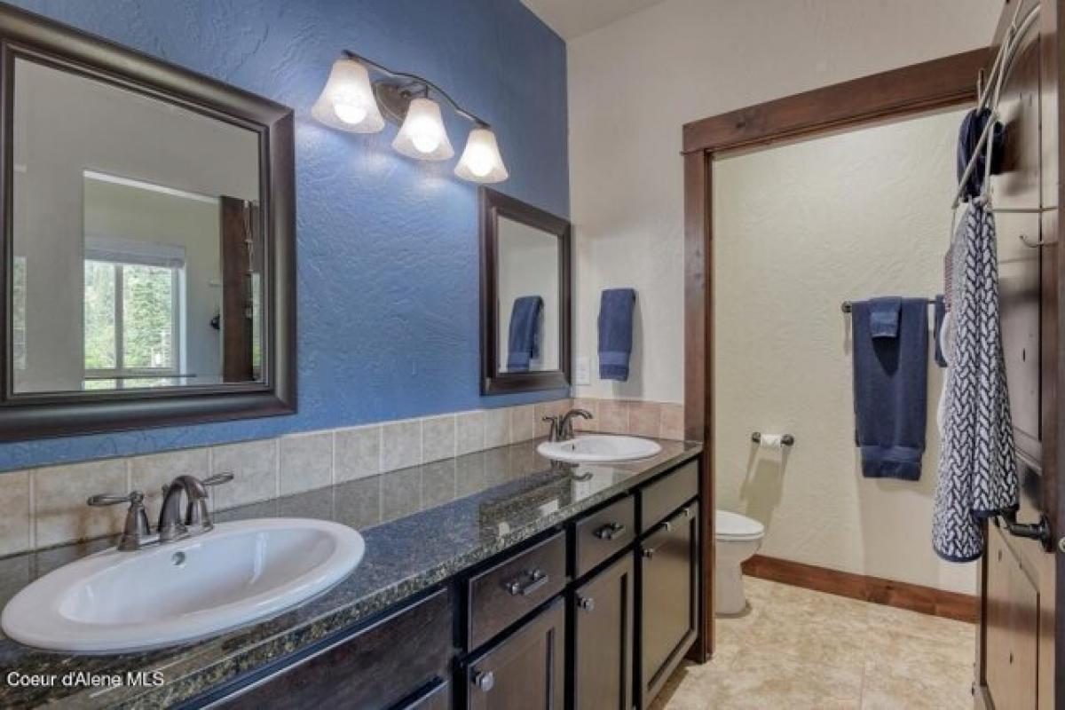 Picture of Home For Sale in Bayview, Idaho, United States