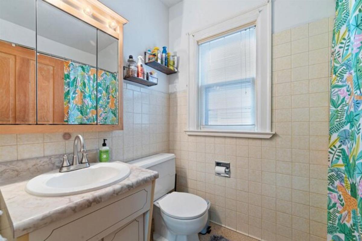 Picture of Home For Sale in Superior, Wisconsin, United States