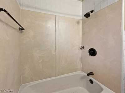 Home For Sale in Cuyahoga Falls, Ohio