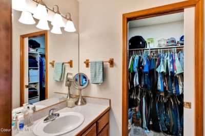 Home For Sale in Dalton Gardens, Idaho