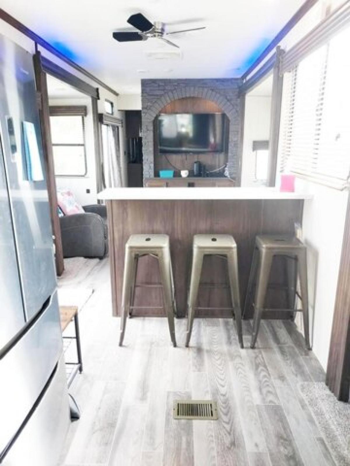 Picture of Home For Sale in Chincoteague, Virginia, United States