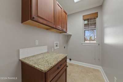 Home For Sale in Youngsville, Louisiana