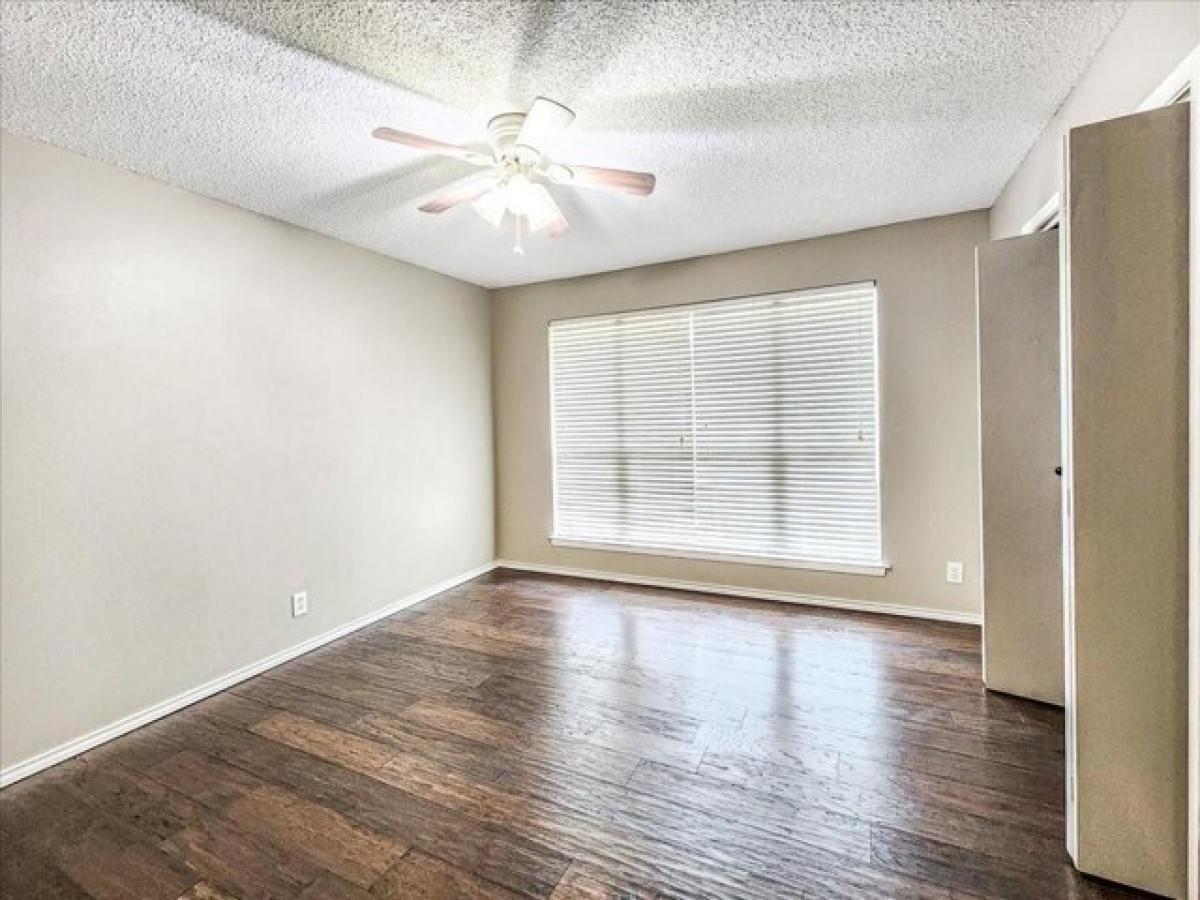 Picture of Home For Sale in Pantego, Texas, United States