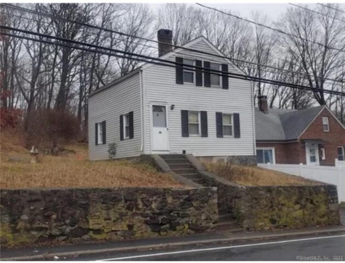 Picture of Home For Sale in Watertown, Connecticut, United States