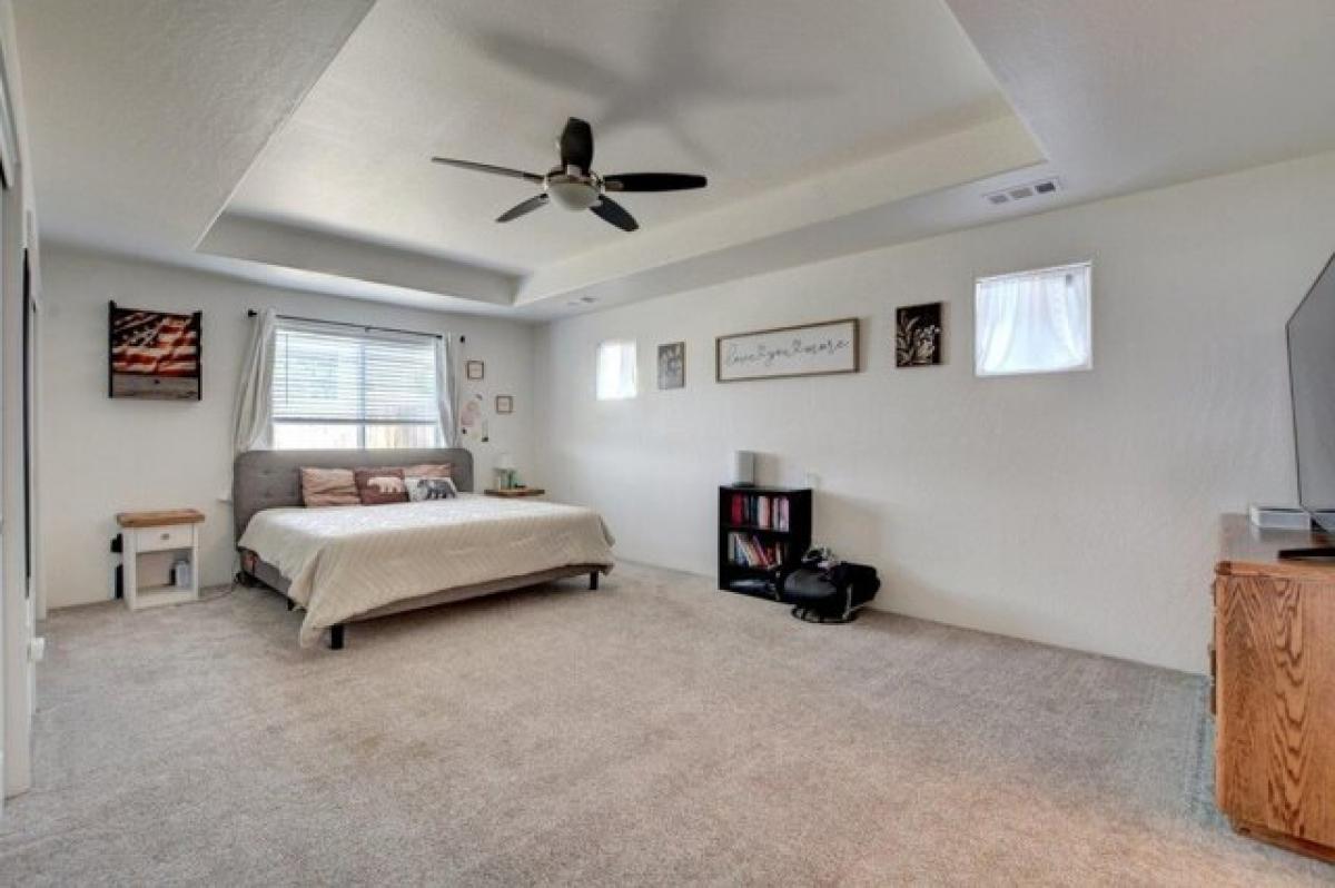 Picture of Home For Sale in Eagle Point, Oregon, United States