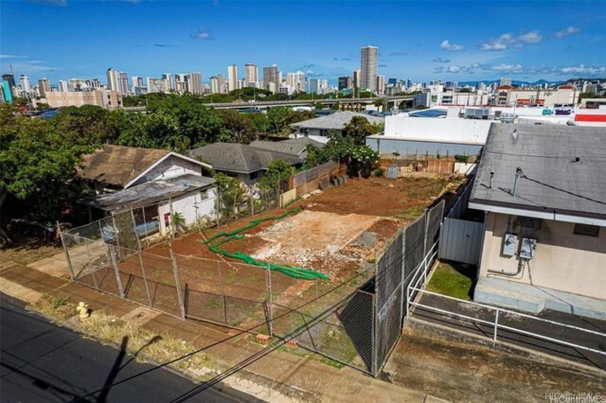 Picture of Residential Land For Sale in Honolulu, Hawaii, United States