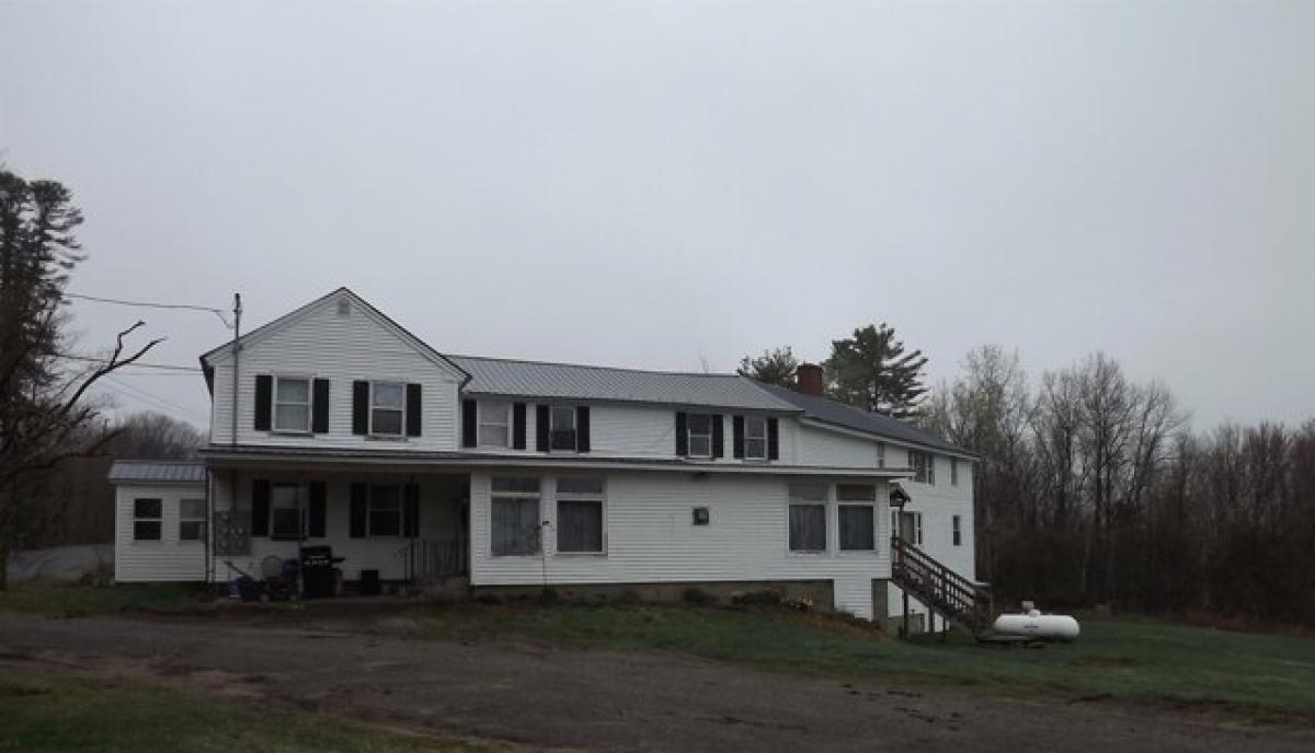 Picture of Home For Sale in Northfield, New Hampshire, United States