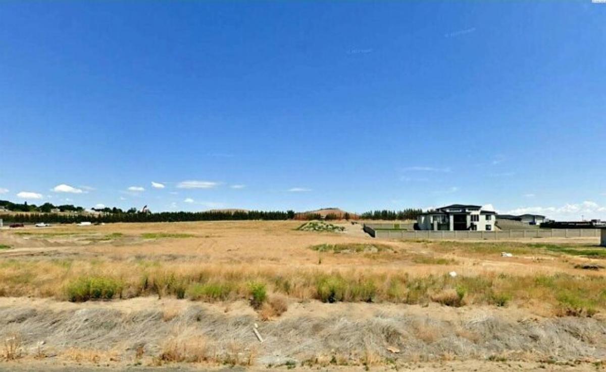 Picture of Residential Land For Sale in Kennewick, Washington, United States