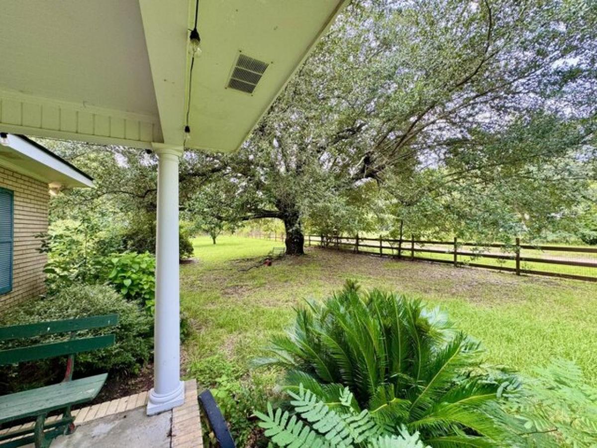 Picture of Home For Sale in Eutawville, South Carolina, United States