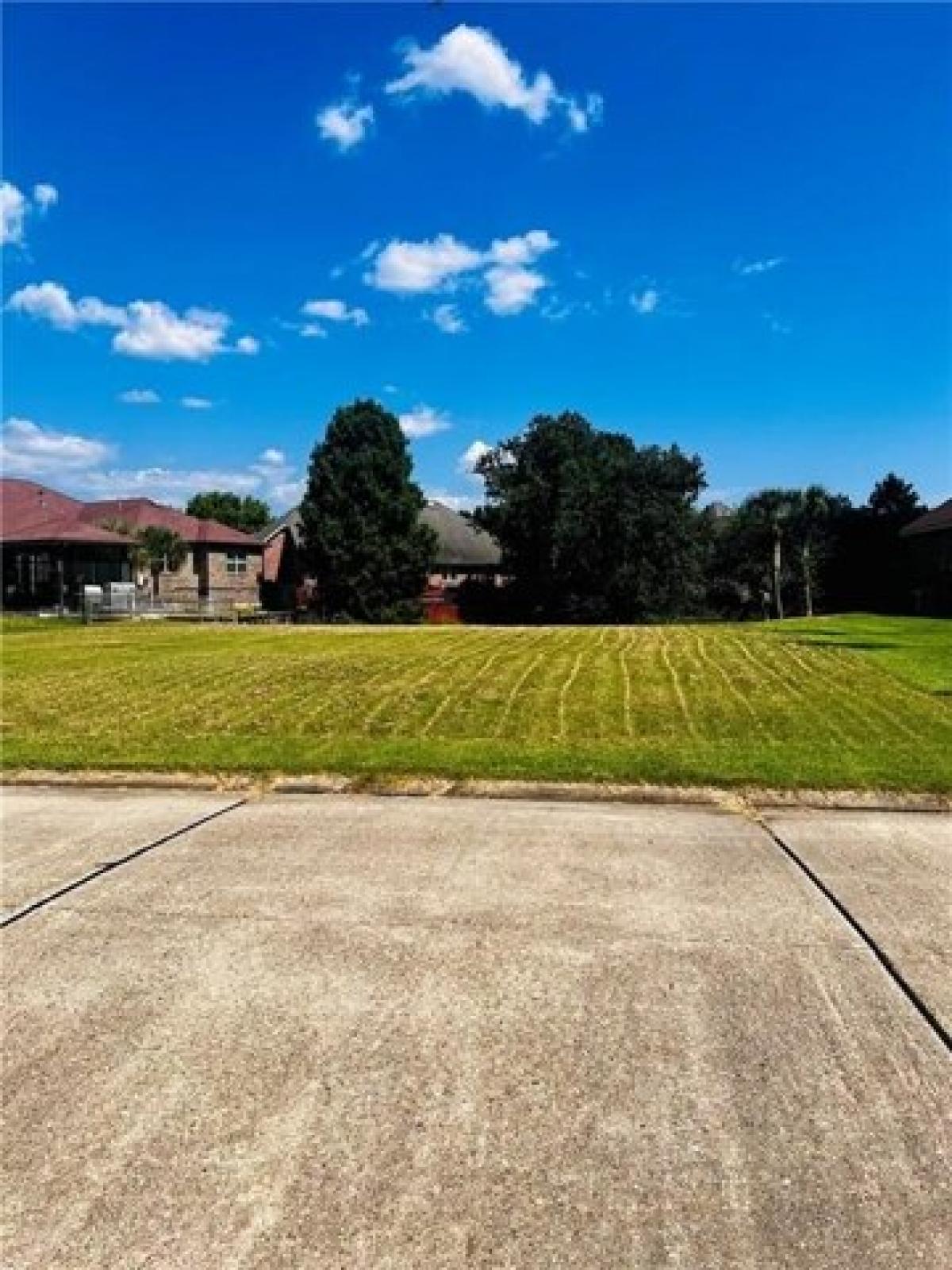 Picture of Residential Land For Sale in Slidell, Louisiana, United States