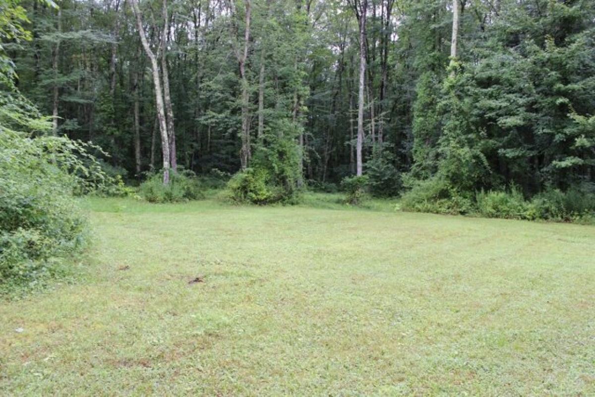 Picture of Home For Sale in Coventry, Connecticut, United States