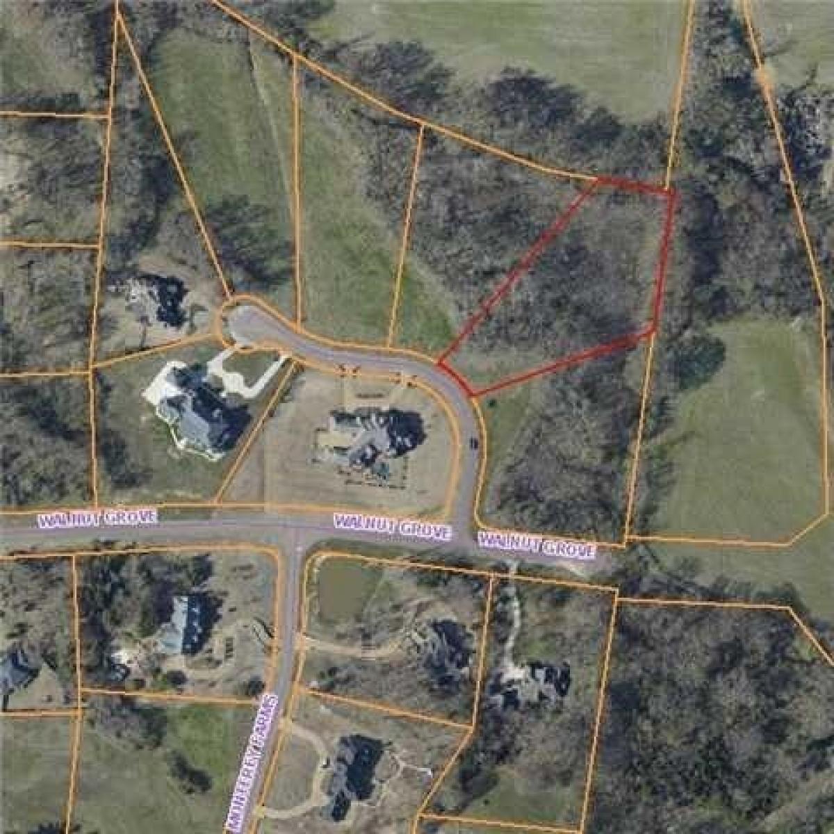 Picture of Residential Land For Sale in Collierville, Tennessee, United States