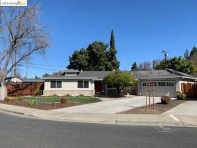 Home For Rent in Mountain View, California