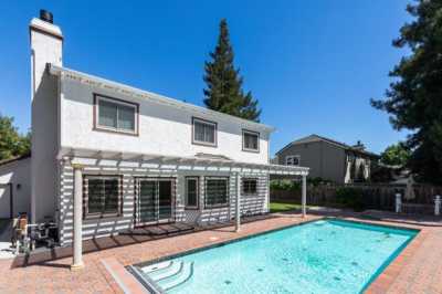 Home For Rent in Mountain View, California