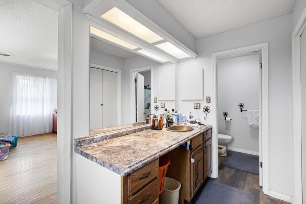 Picture of Home For Sale in Russellville, Arkansas, United States