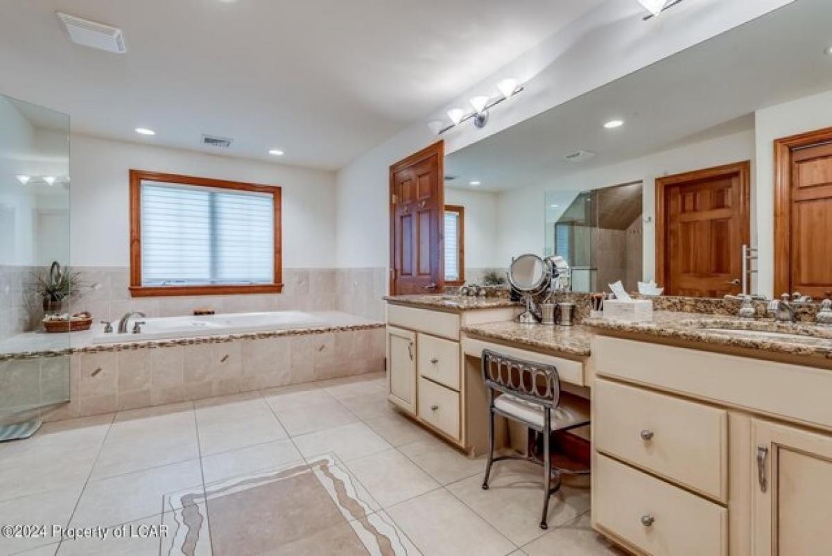 Picture of Home For Sale in Shavertown, Pennsylvania, United States