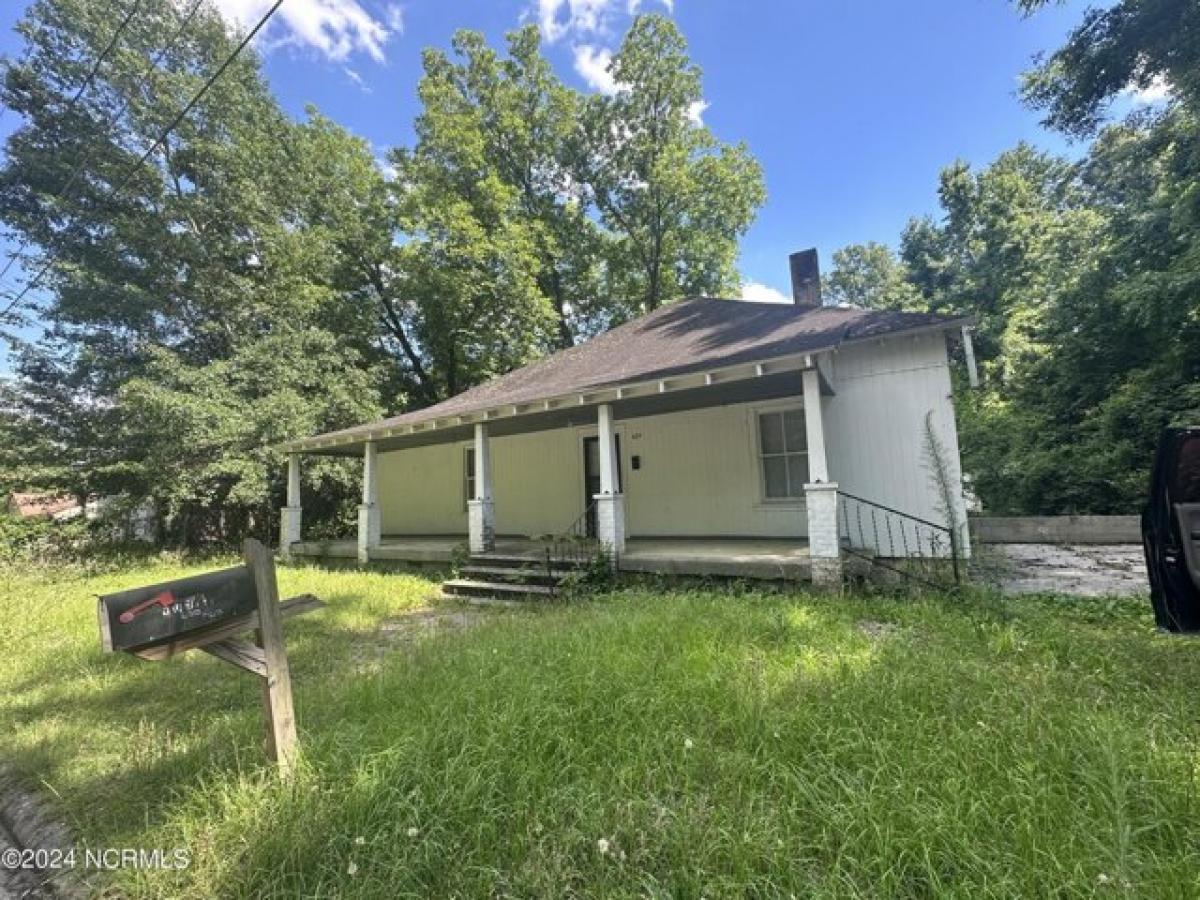 Picture of Home For Sale in Laurinburg, North Carolina, United States
