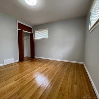 Home For Rent in Roseville, Michigan