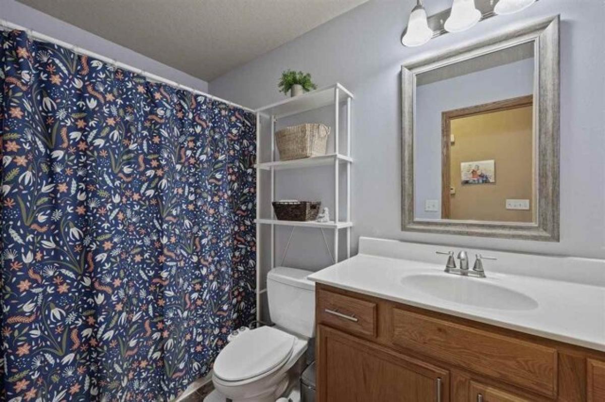 Picture of Home For Sale in North Liberty, Iowa, United States