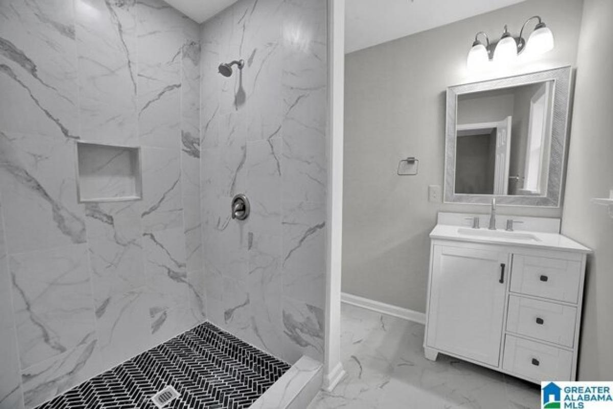 Picture of Home For Sale in Pell City, Alabama, United States