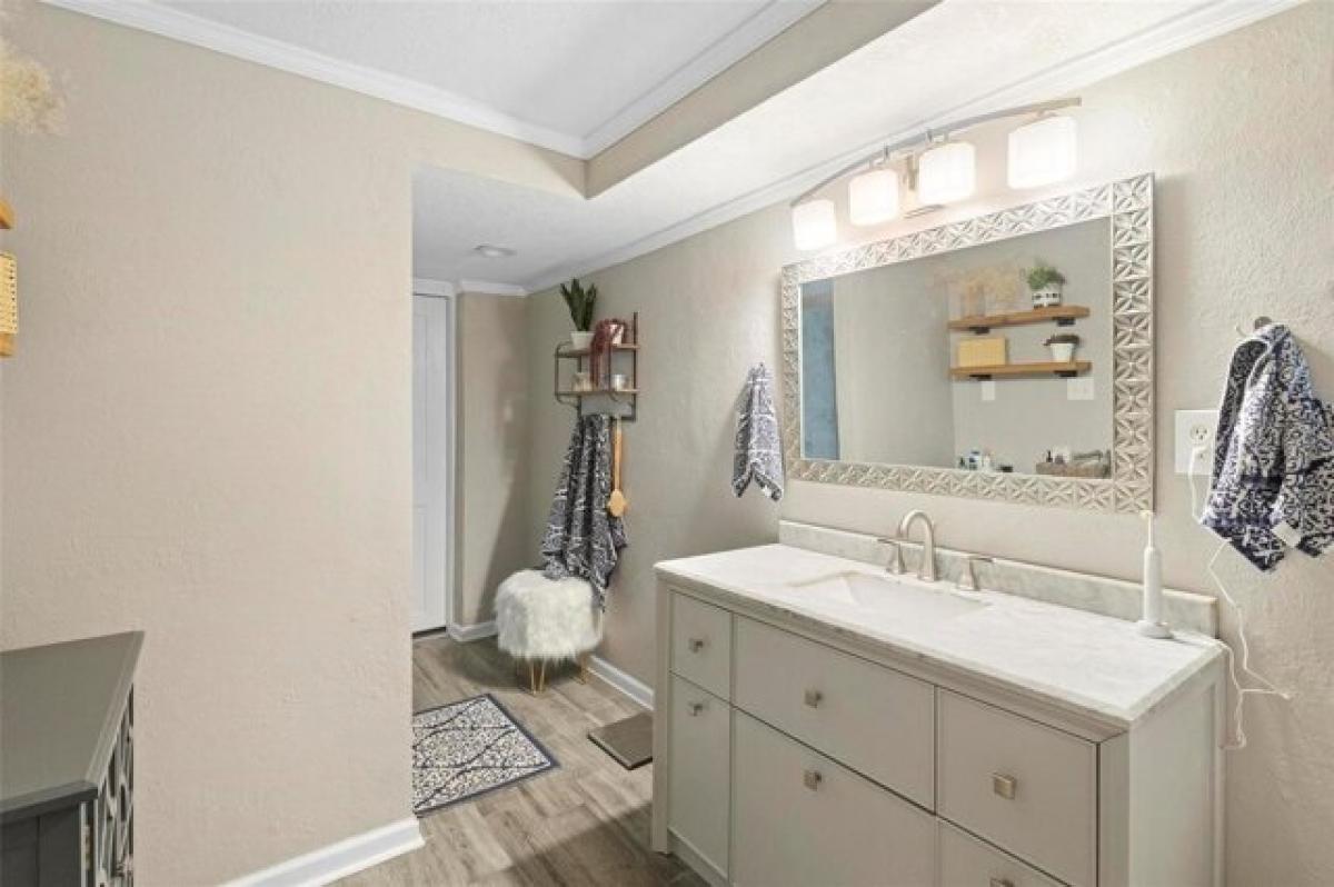 Picture of Home For Sale in Geneva, Florida, United States