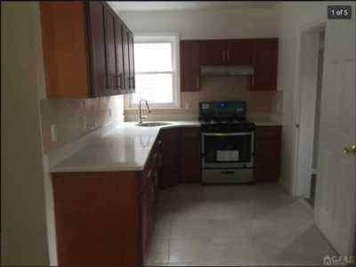 Apartment For Rent in 
