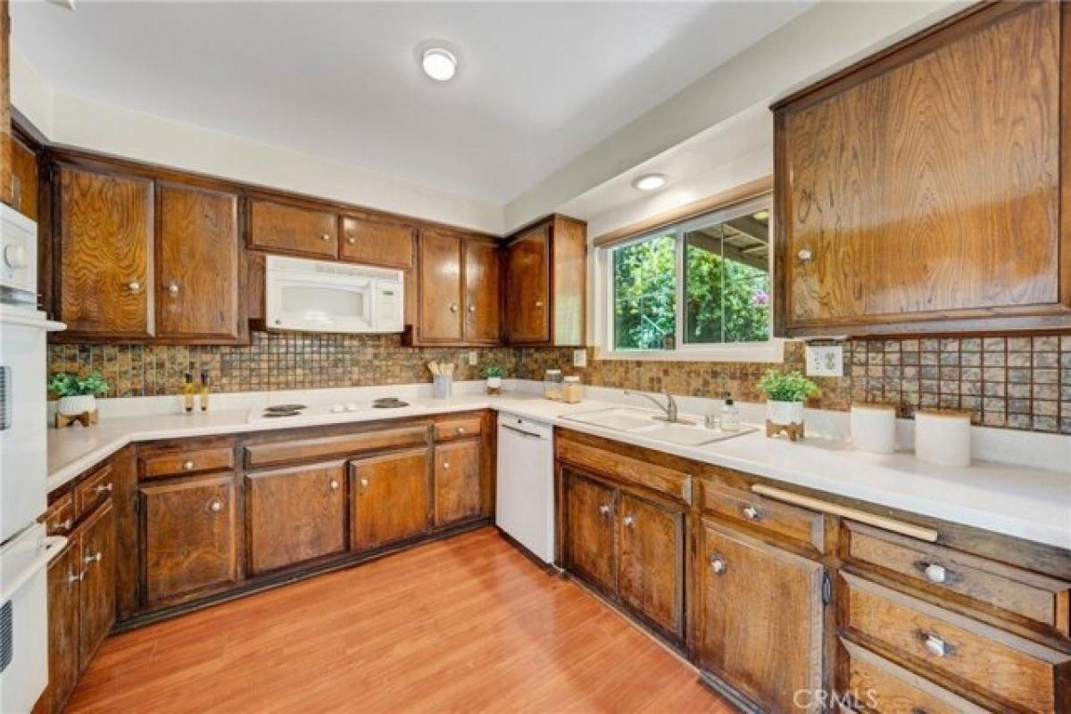 Picture of Home For Sale in Monterey Park, California, United States