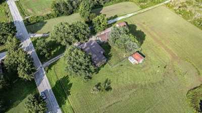 Home For Sale in Roundhill, Kentucky