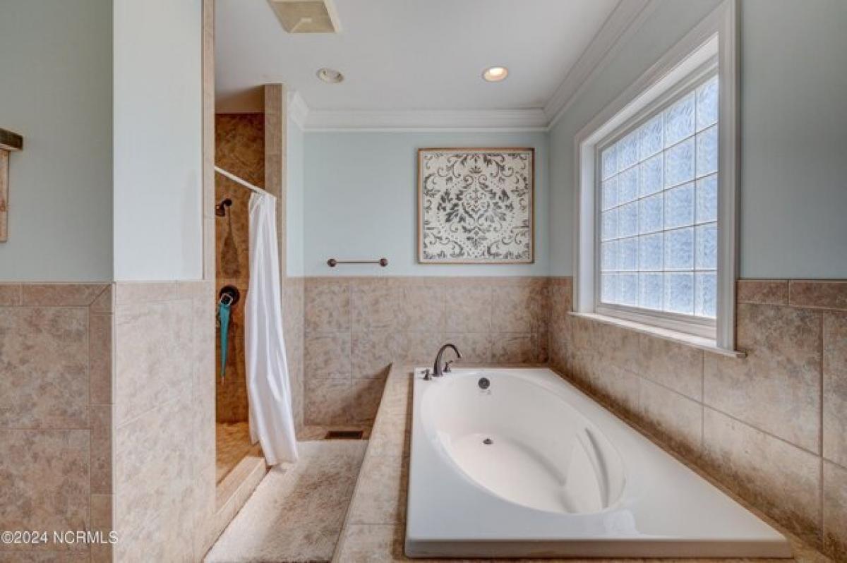 Picture of Home For Sale in Wallace, North Carolina, United States