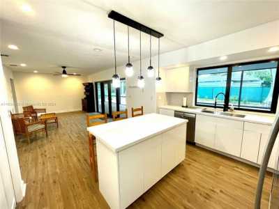 Home For Rent in Palmetto Bay, Florida