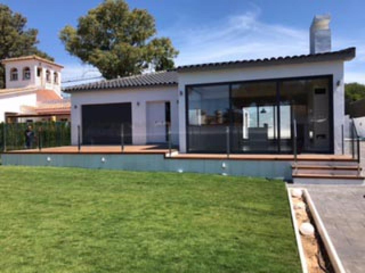 Picture of Villa For Sale in Artola, Malaga, Spain