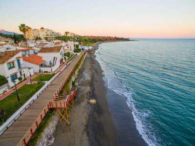 Townhome For Sale in New Golden Mile, Spain