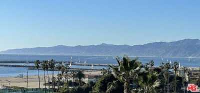 Home For Rent in Playa del Rey, California