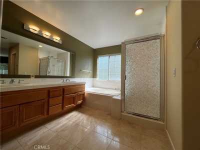 Home For Rent in Newbury Park, California