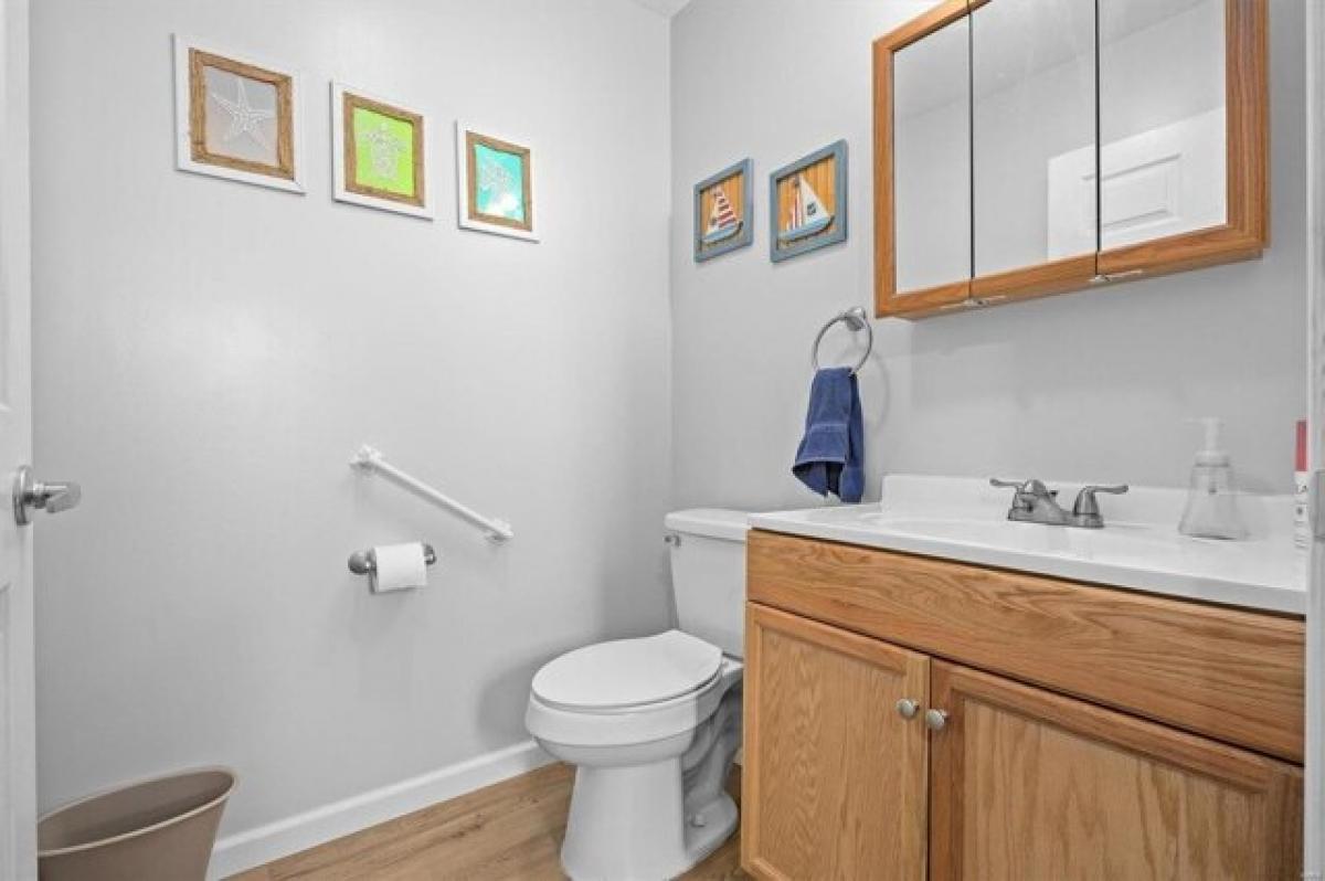 Picture of Home For Sale in Pocahontas, Illinois, United States