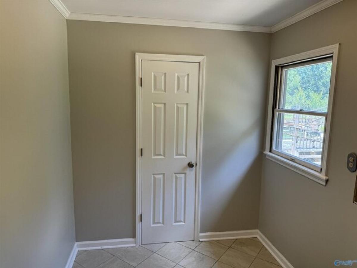 Picture of Home For Sale in Albertville, Alabama, United States