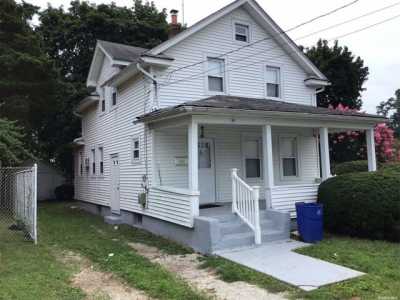 Home For Sale in Huntington Station, New York