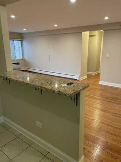 Home For Rent in Arlington Heights, Illinois