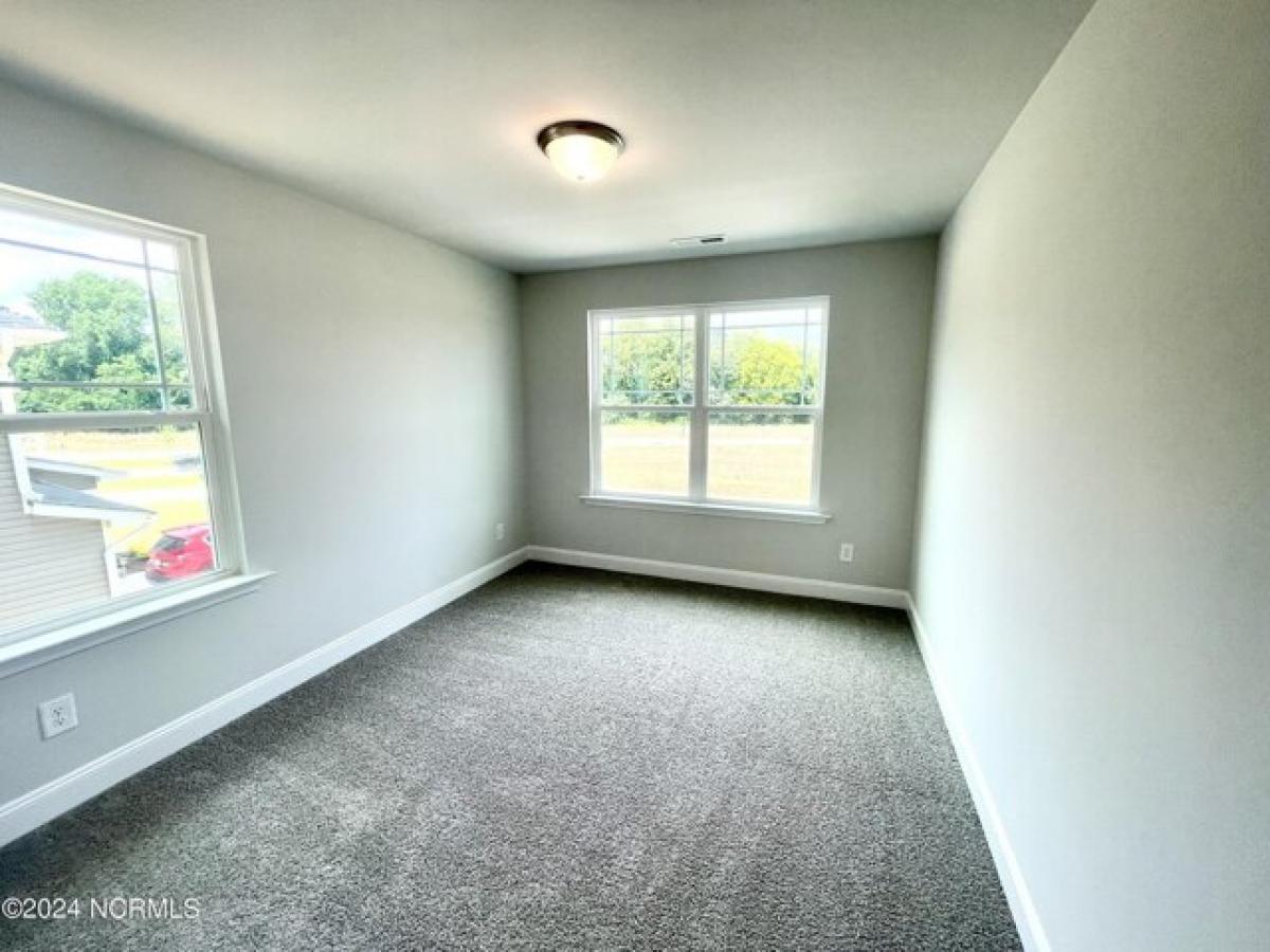 Picture of Home For Sale in Smithfield, North Carolina, United States