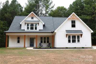 Home For Sale in Marshville, North Carolina