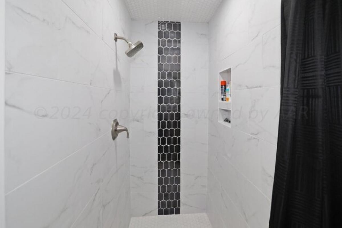 Picture of Home For Sale in Canyon, Texas, United States