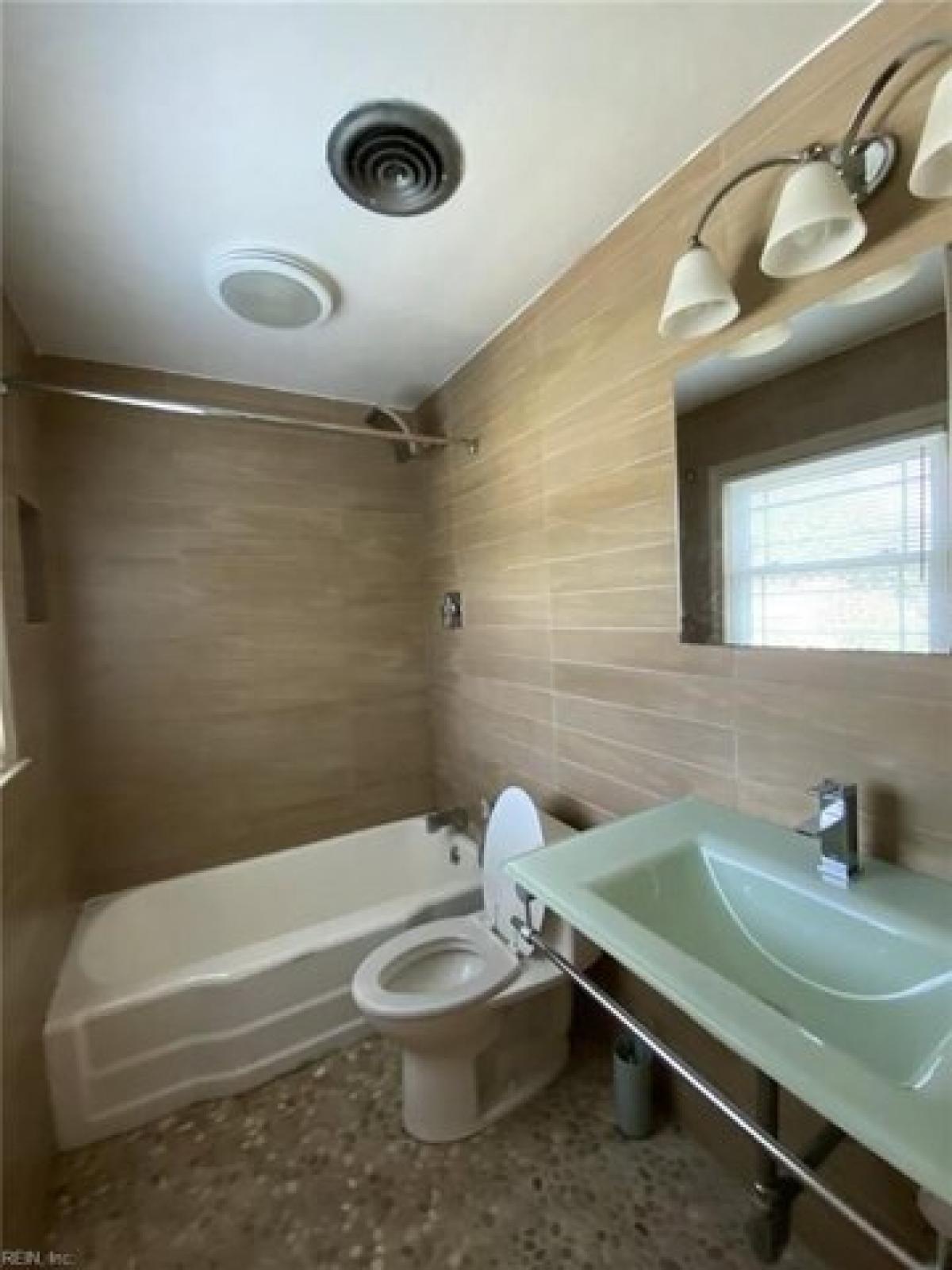 Picture of Home For Rent in Hampton, Virginia, United States